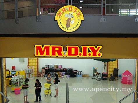 Pt duta intiguna yasa (mr diy) adalah salah satu perusahaan retail perlengkapan rumah tangga yang ada di indonesia, didirikan tahun 2005. MR DIY @ Harbour Place Mall - Klang, Selangor
