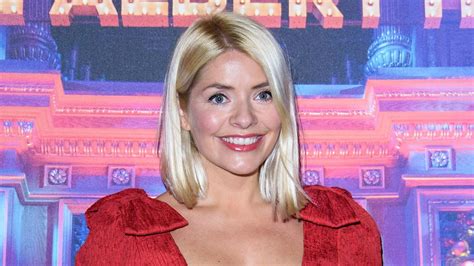 holly willoughby is the ultimate vixen as she models daring bikini hello