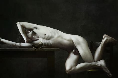 Drifting Haunting Nudes Discussing Beauty And Darkness Art Sheep