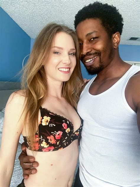 Tw Pornstars Pic Isiah Maxwell Twitter I Had To Get Ashleylanexxx Over To My Room Sex