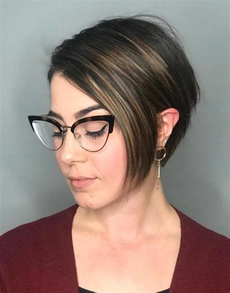 20 Wedge Haircuts And Hairstyles For Women