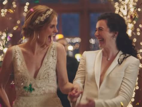 Hallmark Channel Apologizes For Axing Ads With Lesbian Couple Kissing My Xxx Hot Girl