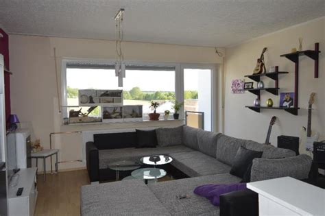 Die suche nach einer neuen wohnung kann vor allem in ballungsräumen ziemlich herausfordernd sein. 2 ZKB + Balkon Wohnung in Benhausen | Wohnung, Balkon ...