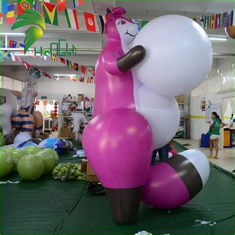 Hongyi Hot Selling Sexy Animal Toy With Big Boobs Inflatable Girls
