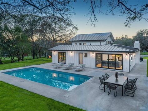 13 Incredible Airbnbs In California Wine Country Pool House Designs