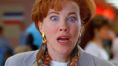 are moira rose from schitt s creek and kevin s mom from home alone played by the same