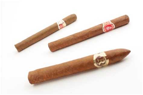 Eine kiste echter havannas kann tausende euro kosten. Kubanische Zigarren Bilder » Bilddatenbank » Stockfotos