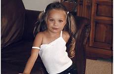 maddie ziegler moms dance little star know things young sheknows