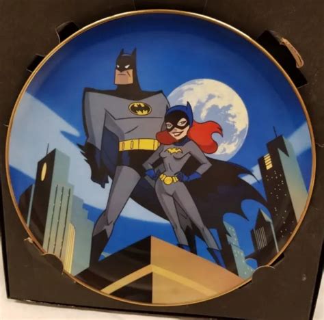 Warner Bros Batman And Batgirl Collectors Plate Animated Statue Bust