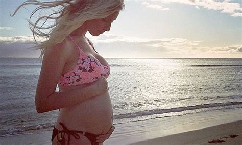 I Love Being Pregnant Leah Jenner Shows Off Her Bump As She Poses