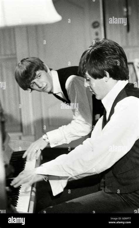 Paul Mccartney And Ringo Starr Rehearsing On Set For A Hard Days Night At Twickenham Studio