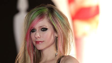Avril Lavigne Releases First Song In Five Years Following Lyme Disease