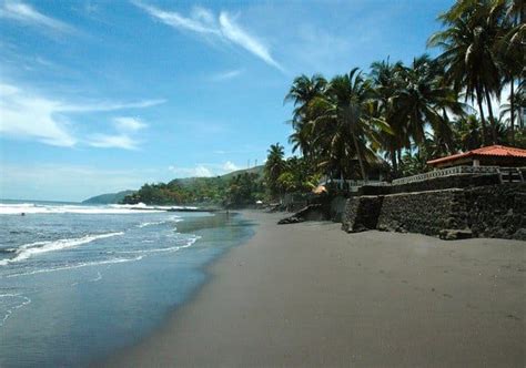 El Zonte Beach In El Salvador One Of The Best Surf Spots In The Country