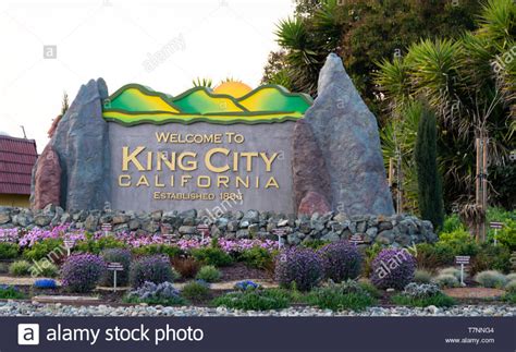 Looking for cheap auto insurance in king city? Welcome entrance to King City in the Salinas Valley, California. | California, Los mejores imagenes