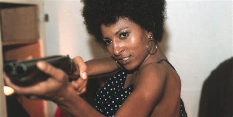 Foxy Brown Star Pam Grier Wants To Know What Youre Talking About