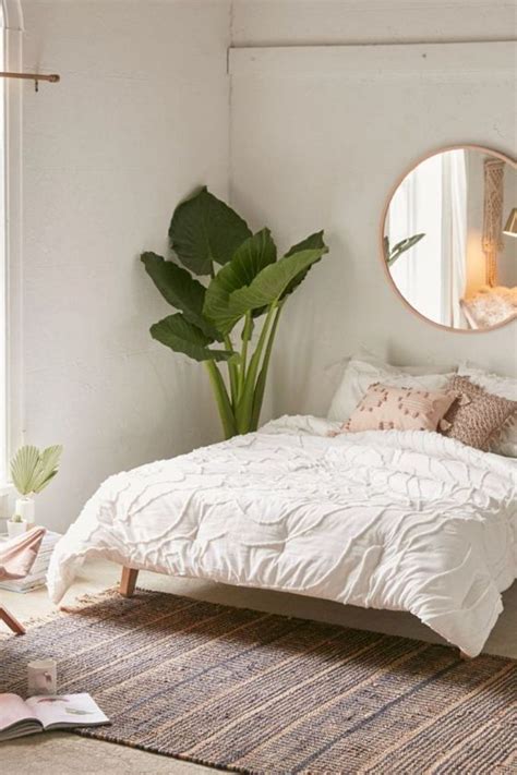 44 Extraordinary Farmhouse Boho Bedroom Design And Decor Ideas