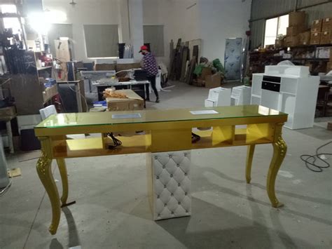 Are you looking for nail manicure tables or desks or customized nail salon furniture? Modern nail desk manicure table salon furniture double ...