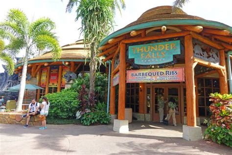 Top 5 Islands of Adventure Counter-Service Restaurants | Universal