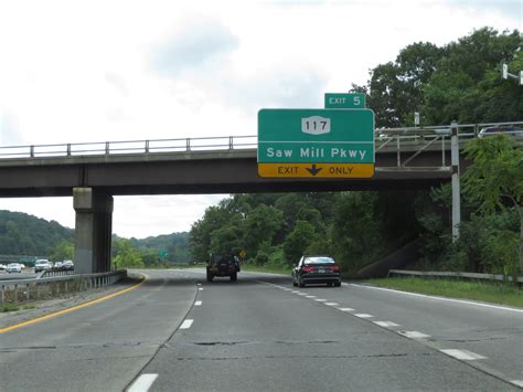 New York Interstate 684 Southbound Cross Country Roads