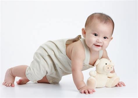 Namun, jika tidak merasakan bayi bergerak 10 kali dalam dua jam, coba lagi nanti. Seberapa Penting Merangkak pada Bayi? - Alodokter