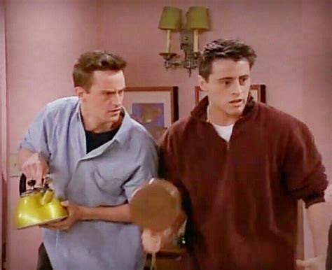 Joey And Chandler Joey Chandler Joey Friends Clap Clap Serie Tv S