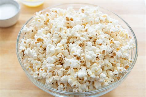 How To Make Popcorn On The Stovetop Fifteen Spatulas