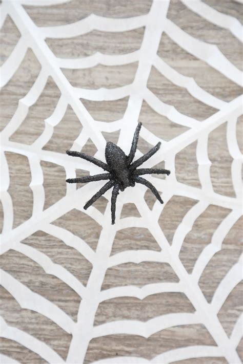 How To Make Paper Spider Webs Spider Web Craft Halloween Spider