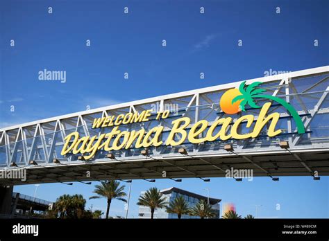 Welcome daytona beach sign daytona hi-res stock photography and images