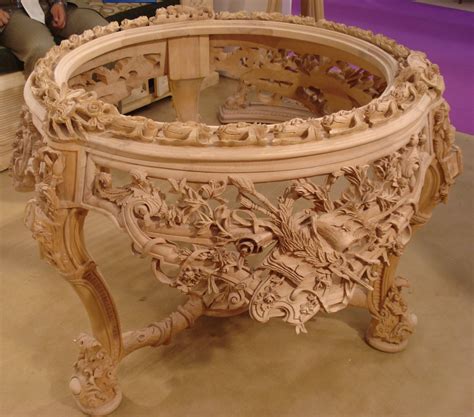 Pin By Louise On Sculptureandwoodwork Wood Carving Furniture Carved