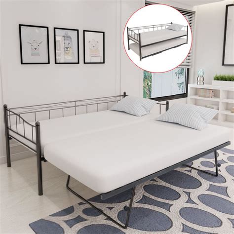 Das standardbett für paare hat eine größe von 180x200 cm. Metallbett 180x200 Bett Günstig Modernes Massivholz ...