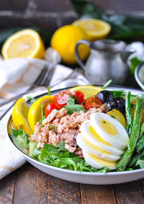 This Classic Nicoise Salad Is A Simple Fresh And Easy Lunch Or Dinner