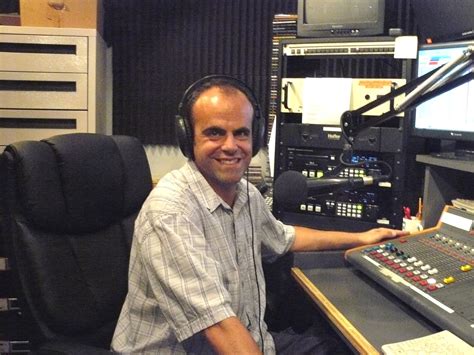 Supporting Hawaii Public Radio's "The Conversation"