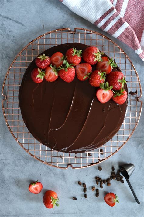The Best Chocolate Ganache Cake Recipe Petit Apron