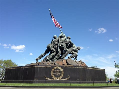 Us Marine Corps War Memorial Iwo Jima Us Marine Corps Marine Corps