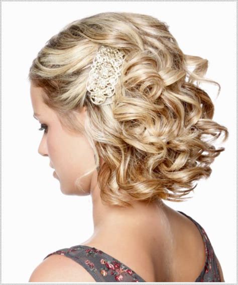 30 Amazing Prom Hairstyles And Ideas
