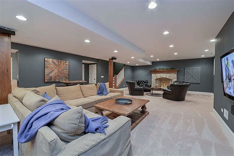 Drew And Nicoles Basement Remodel Pictures Luxury Home