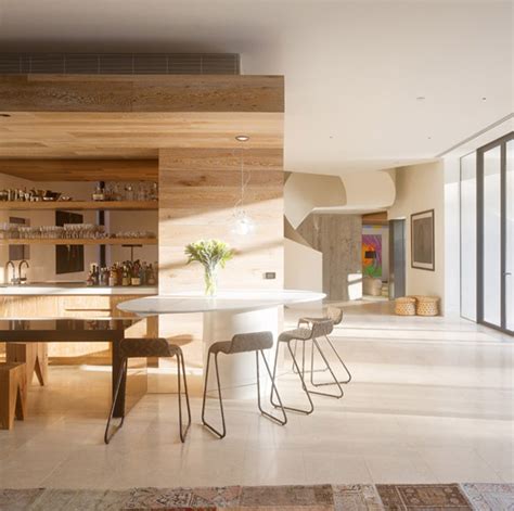 Contemporary Australian Home Architecture On Yarra River