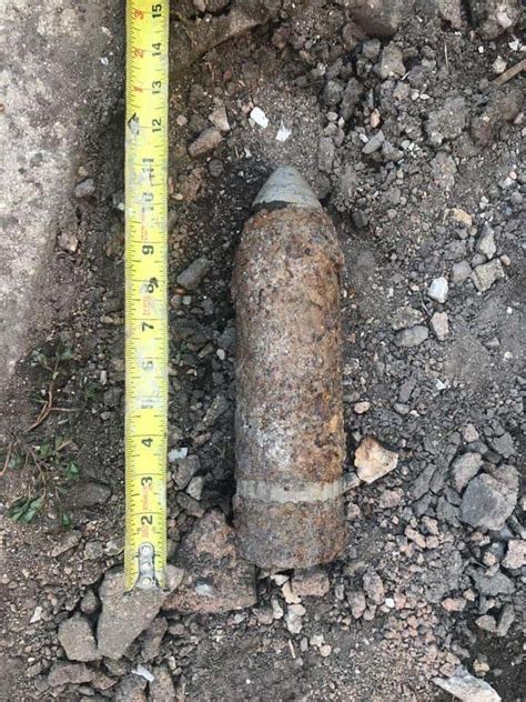 Chicago Police Bomb Squad Destroy Live Wwii Artillery Shell Found In