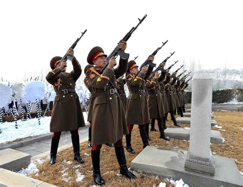 North Koreas Elite Units Have Assault Rifles With 150 Round Magazines