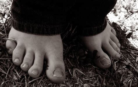 Simplethingsfeet User Profile Deviantart