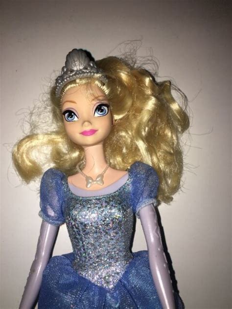 Disney Frozen Coronation Change Poseable Elsa Doll Ebay