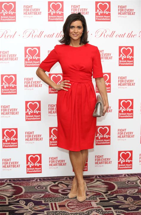 Lucy Verasamy Itv Weather Presenter Showcases Her Curves In Leggy