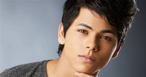 Siddharth nigam (born 13 september 2000) is an indian actor who works in indian television and films. Biodata Siddharth Nigam Terlengkap, Istri, Foto, Hobi ...
