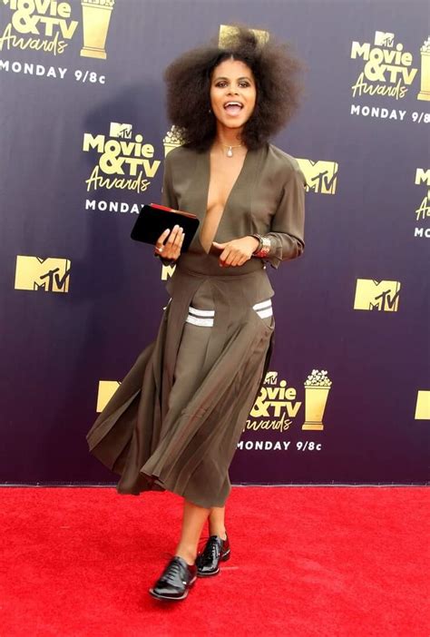 Sexy Zazie Beetz Boobs Pictures Are Absolutely Mouth Watering The