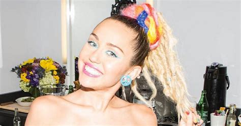 Miley Cyrus Poses Completely Nude For V Magazine Diary Nsfw