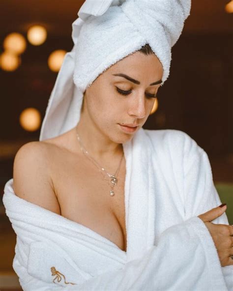 Valentina Vignali Italian Nude Nuded Photo