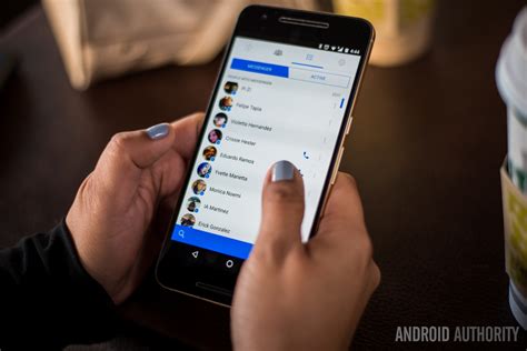 Facebook's official android app draining battery? Not a fan of the Messenger app? Tough! Facebook appears to ...