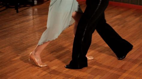 How To Do The Waltz Balance Step Ballroom Dance Youtube