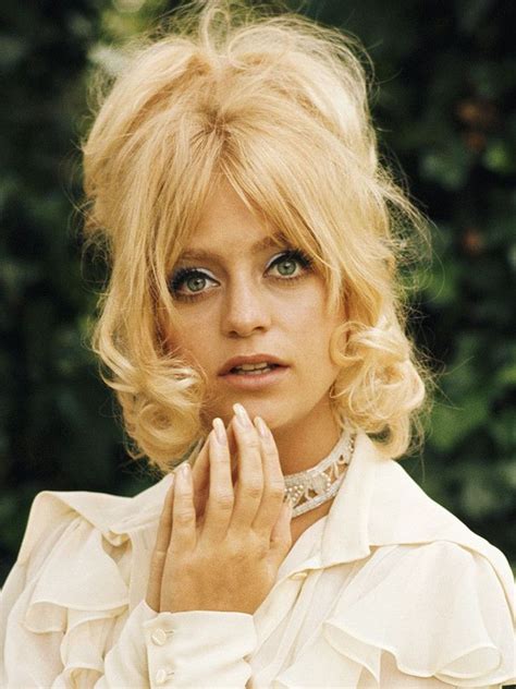 Here are 50 best hippie hairstyles for women that comprise of dreads, buns and braids. Chic '70s Hairstyles That Will Always Be in Style | 70s ...