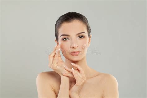 Natural Beauty Portrait Beautiful Spa Woman Stock Image Image Of Clear Cleansing 245945375